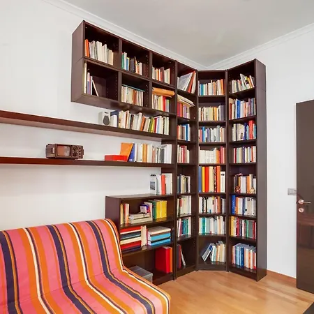 Διαμέρισμα *movies & Books* Stylish House With Jacuzzi *