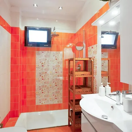 Διαμέρισμα *movies & Books* Stylish House With Jacuzzi *